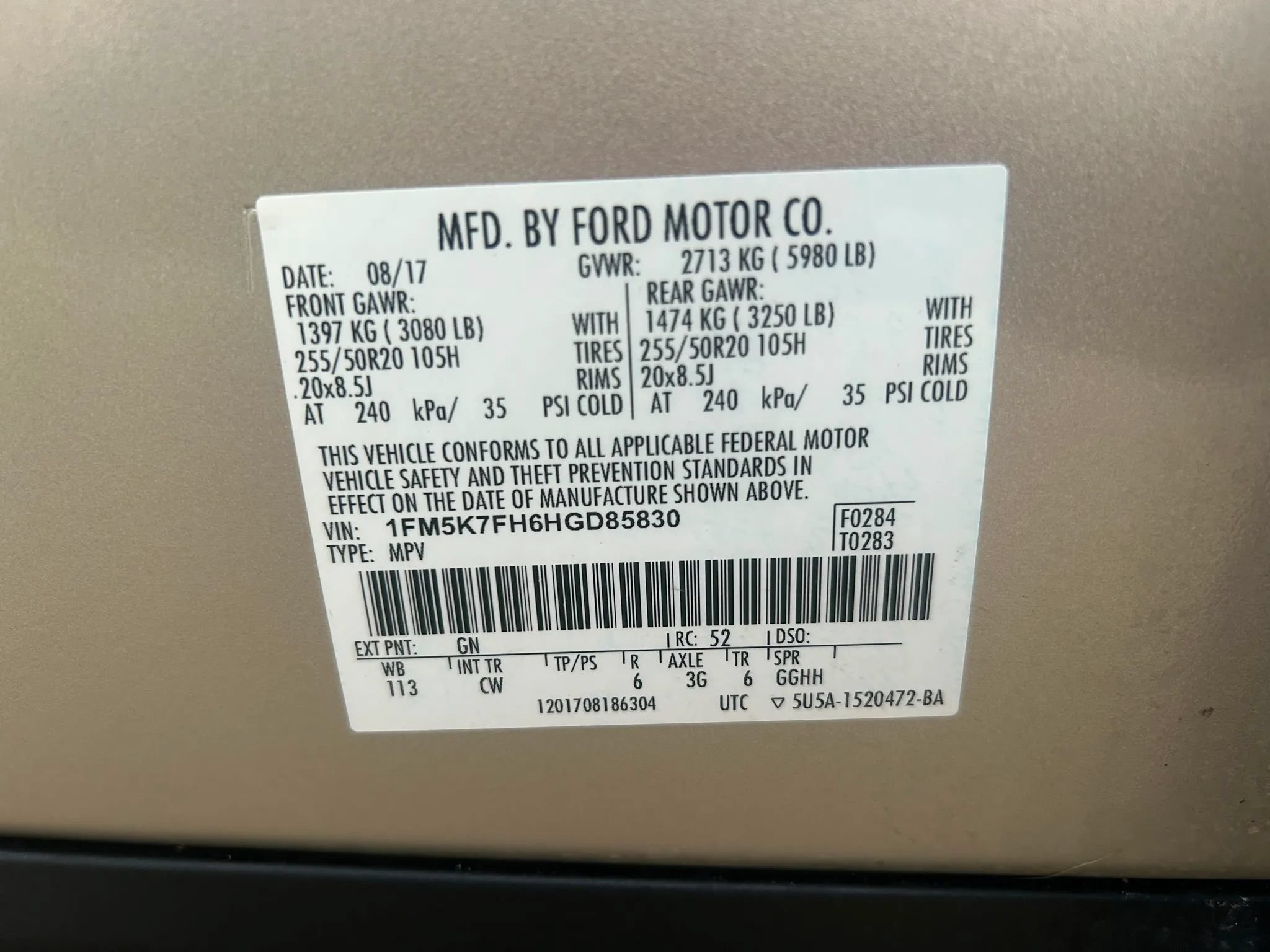 Used 2017 Ford Explorer Limited w/ Equipment Group 301A FWD image 18