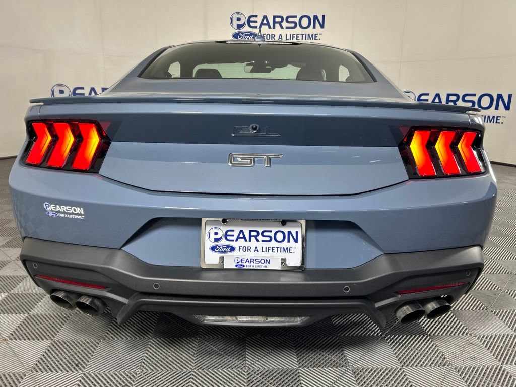 Used 2025 Ford Mustang GT Premium RWD image 13