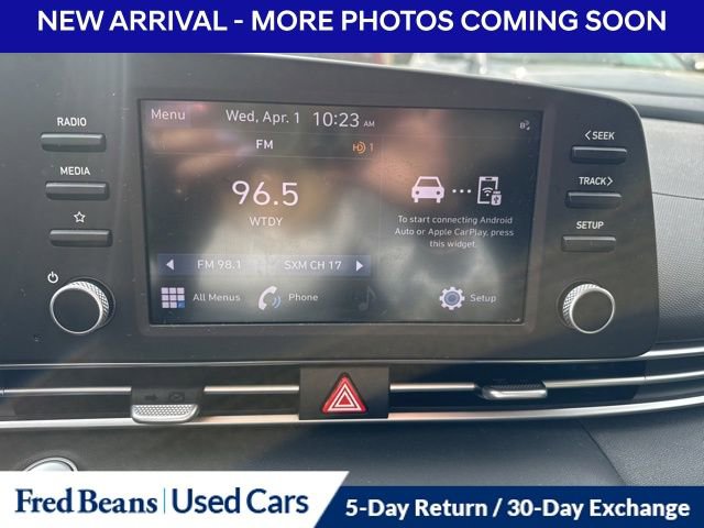 Used 2023 Hyundai Elantra SEL image 11