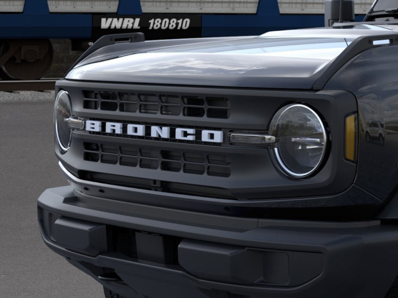 New 2026 Ford Bronco 4-Door AWD/4WD image 19