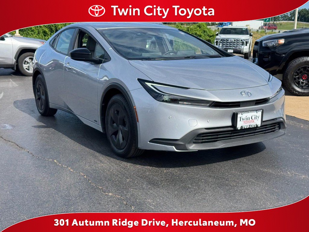 Certified 2023 Toyota Prius LE AWD/4WD image 1