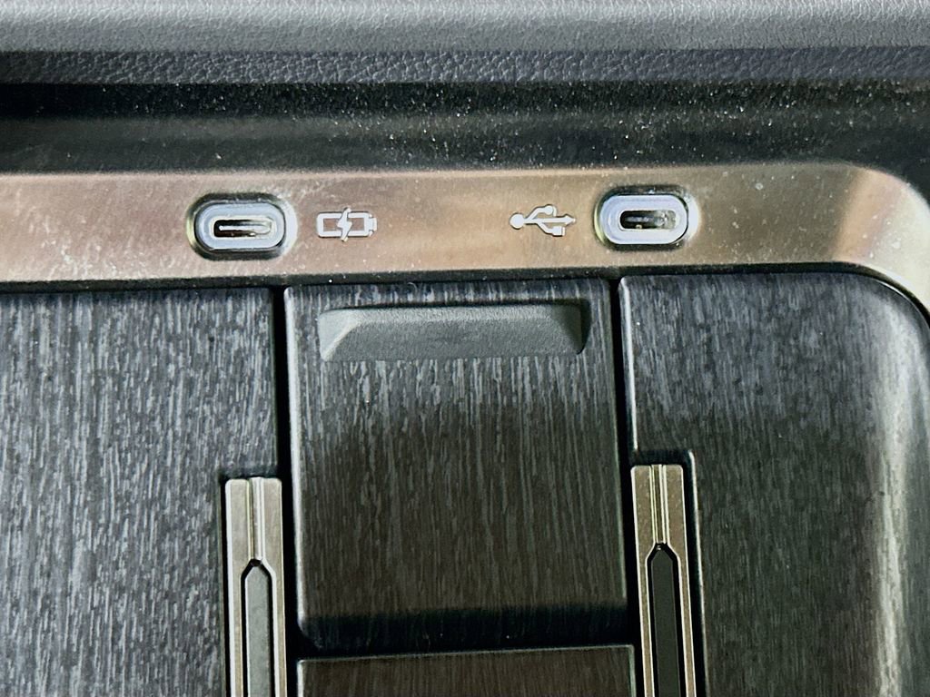 Used 2025 Lexus GX 550 w/ Accessory Package (Z1) image 31