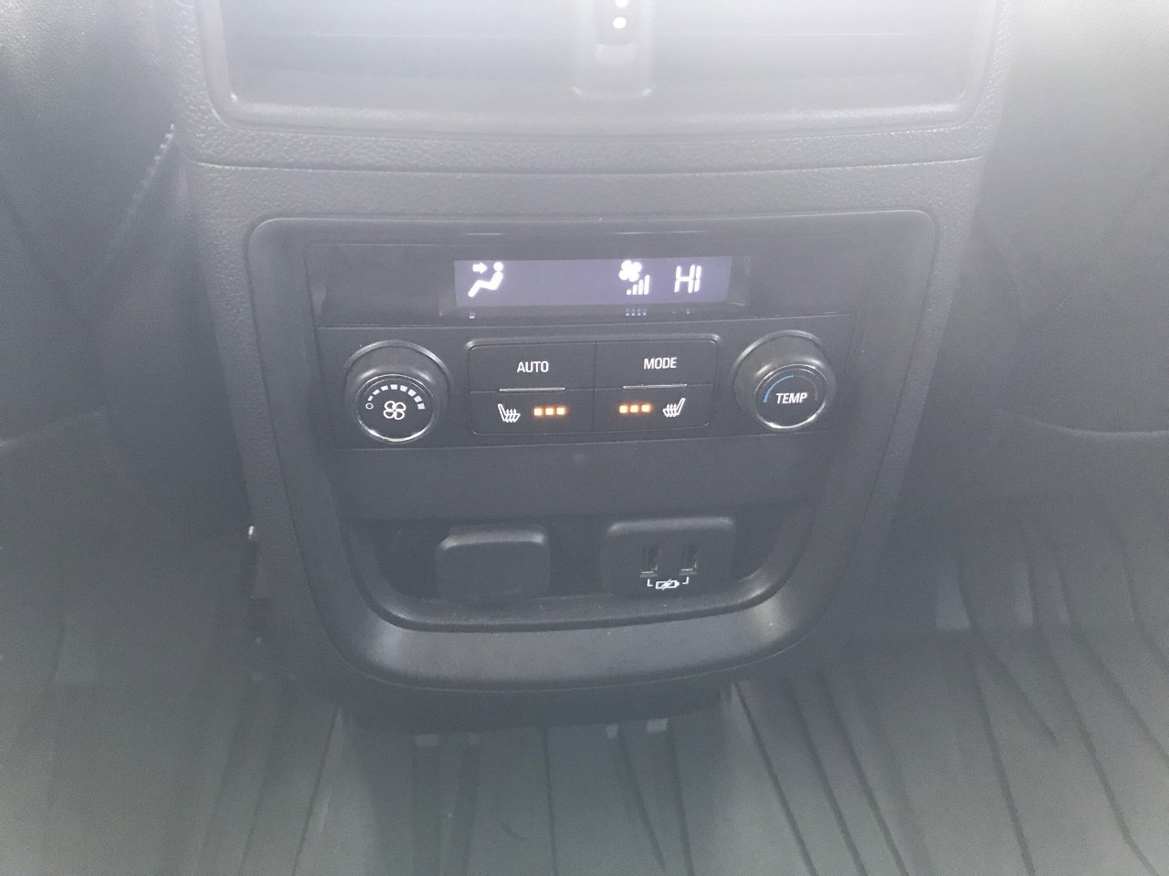 Used 2020 Buick Envision Essence image 16