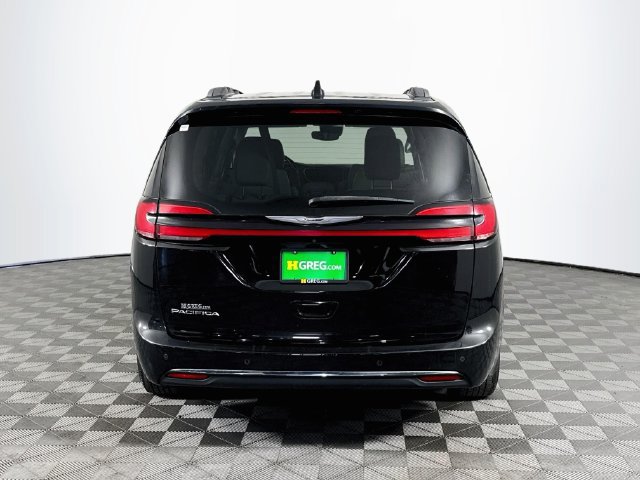 Used 2021 Chrysler Pacifica Touring-L FWD image 7