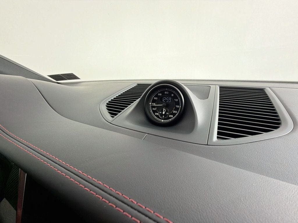 Certified 2026 Porsche Macan S AWD/4WD image 41