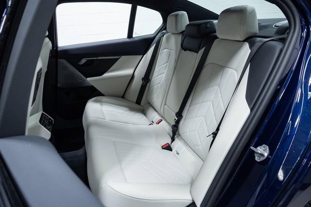 New 2026 BMW 530i xDrive image 25