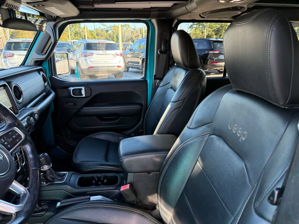 Used 2019 Jeep Wrangler Unlimited Sahara w/ Quick Order Package 24M Moab AWD/4WD image 19