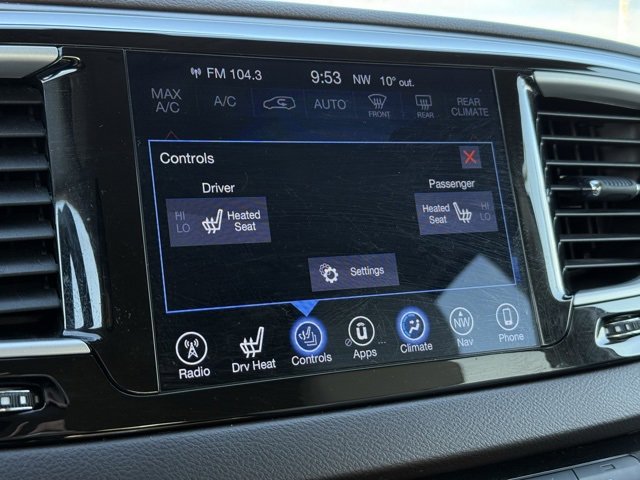 Certified 2017 Chrysler Pacifica Touring-L image 25