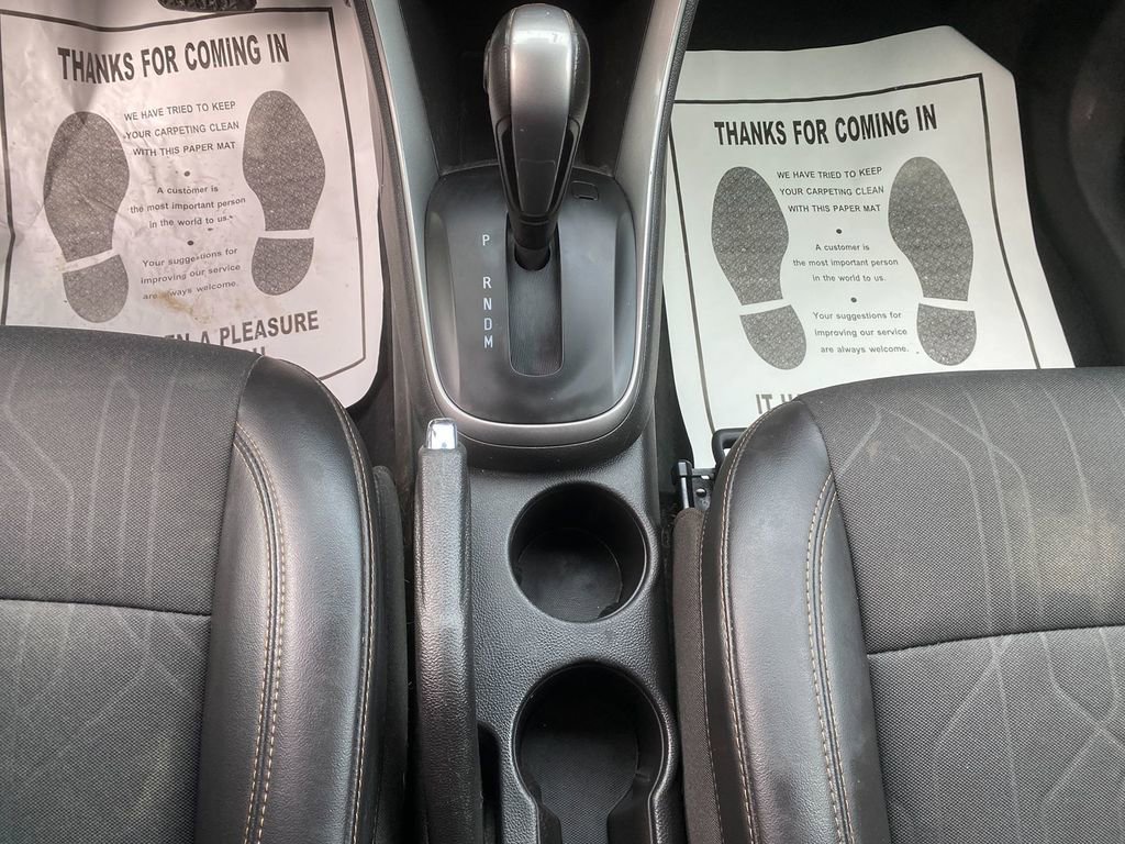 Used 2019 Chevrolet Trax LT w/ LT Convenience Package image 22