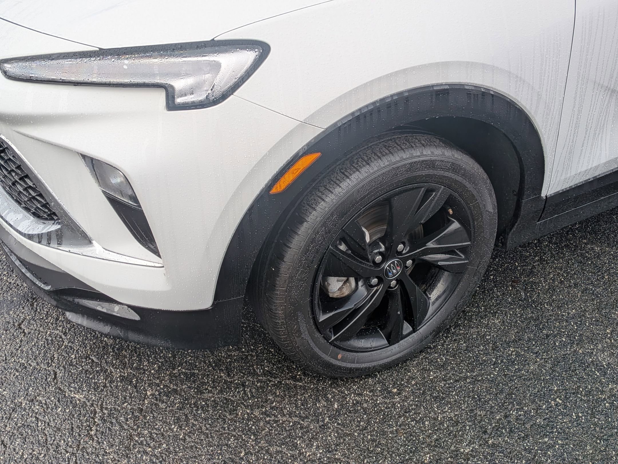 Used 2024 Buick Encore GX Sport Touring w/ Comfort Package image 11