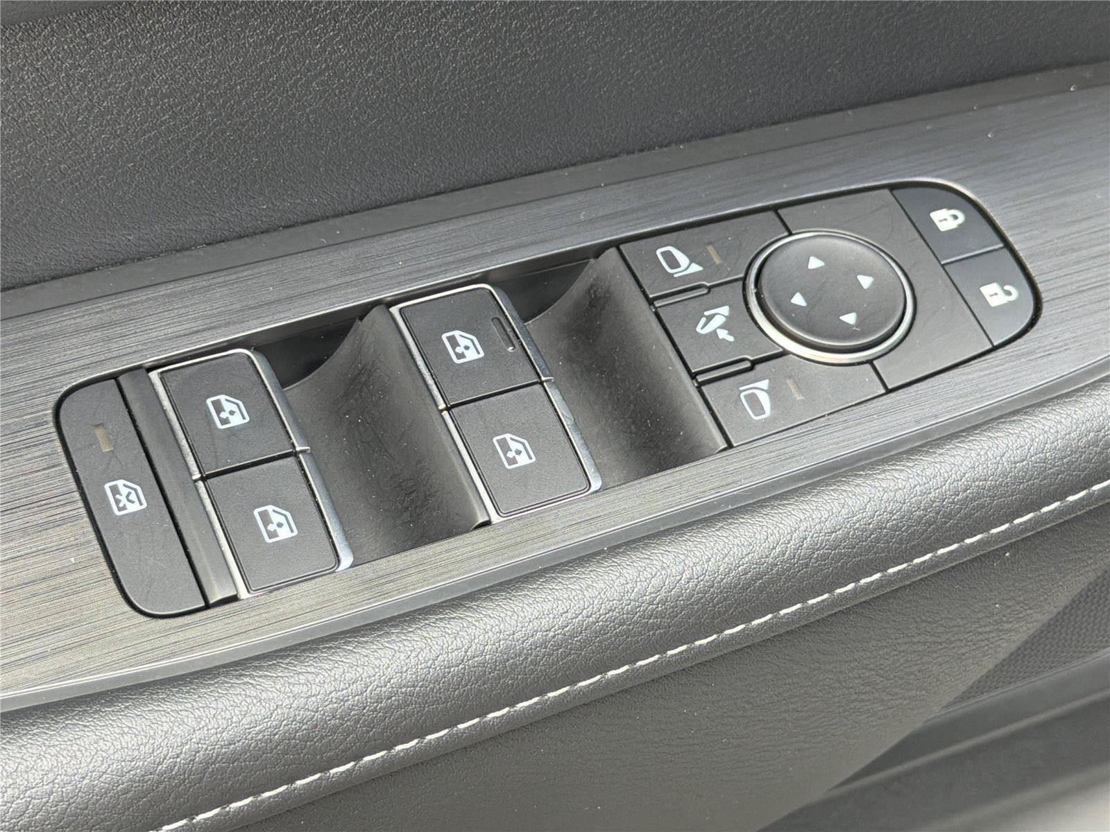 Used 2025 Nissan Armada PRO-4X AWD/4WD image 22