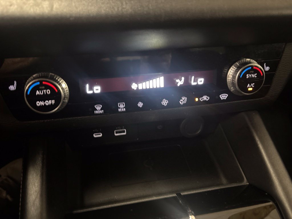 Used 2022 Mitsubishi Outlander SE AWD/4WD image 13