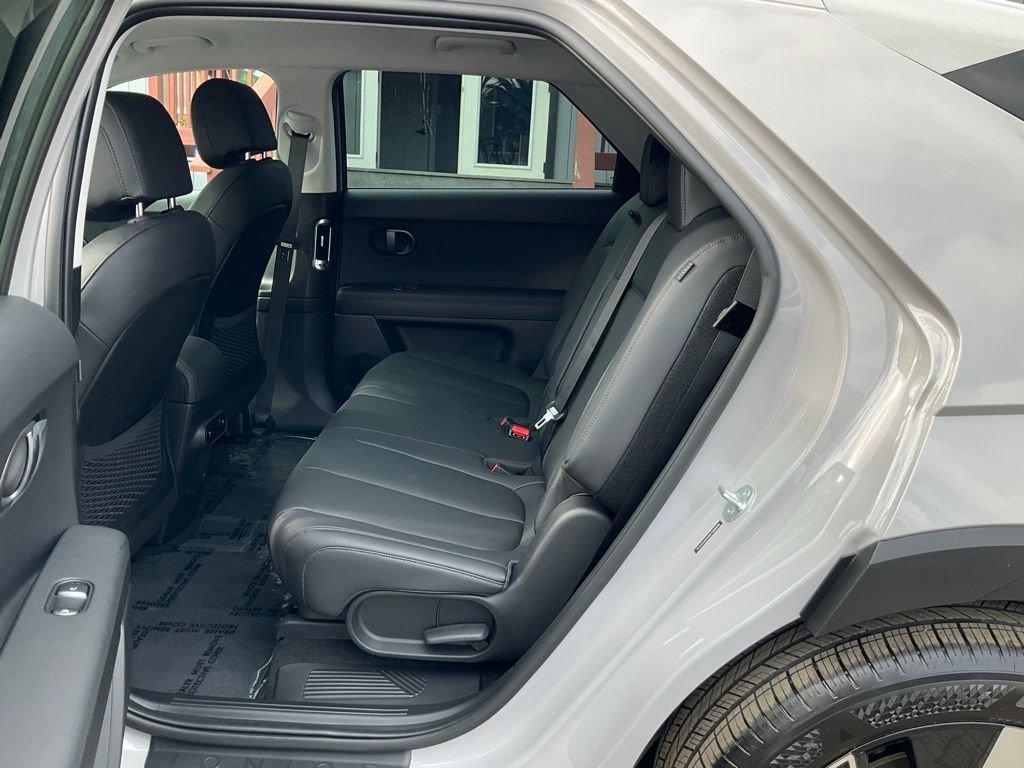 Used 2025 Hyundai Ioniq 5 SEL image 8