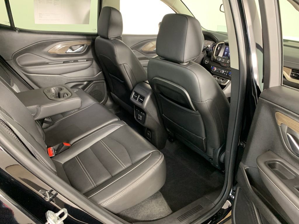 Used 2022 GMC Terrain Denali w/ Black Diamond Edition image 37