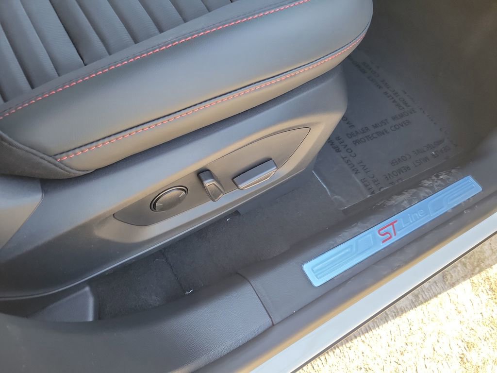 New 2026 Ford Explorer ST-Line image 34