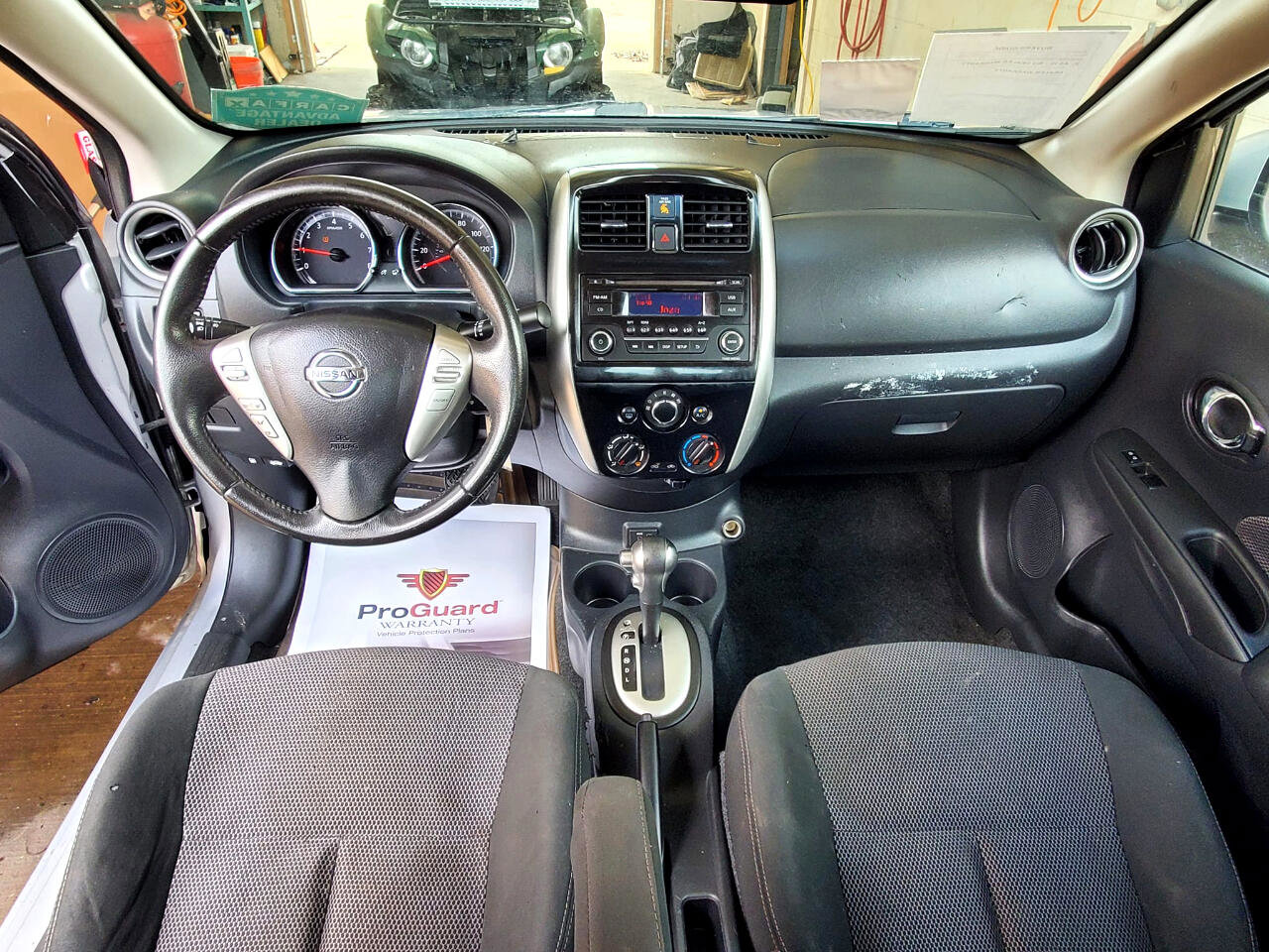 Used 2018 Nissan Versa SV w/ SV Special Edition Package image 13