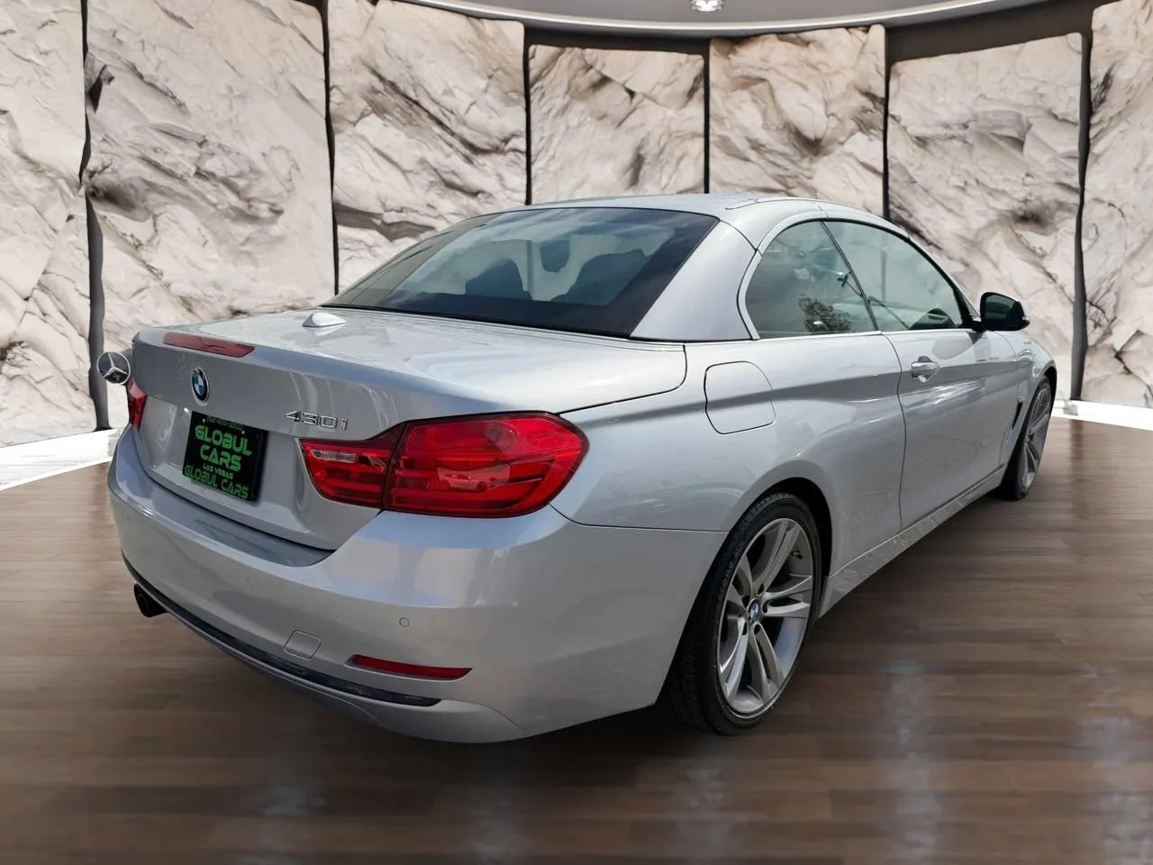 Used 2017 BMW 430i Convertible RWD image 3
