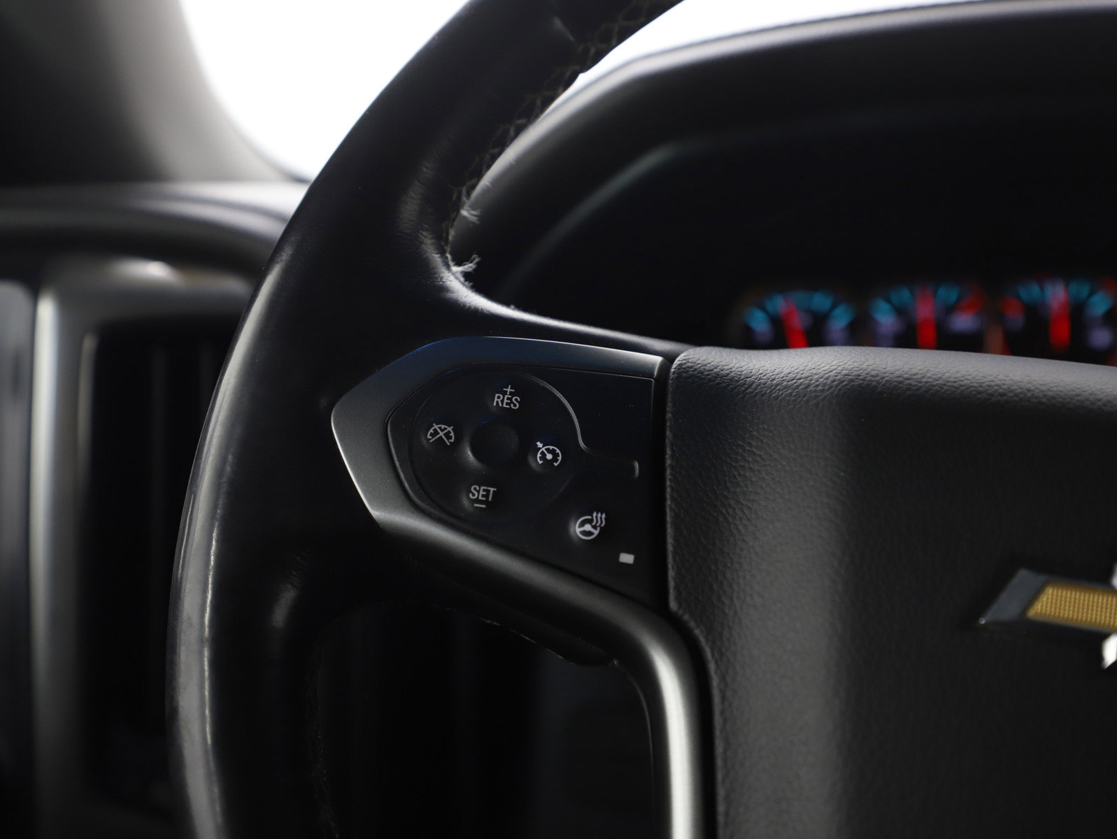 Used 2018 Chevrolet Silverado 1500 LTZ w/ LTZ Plus Package image 27