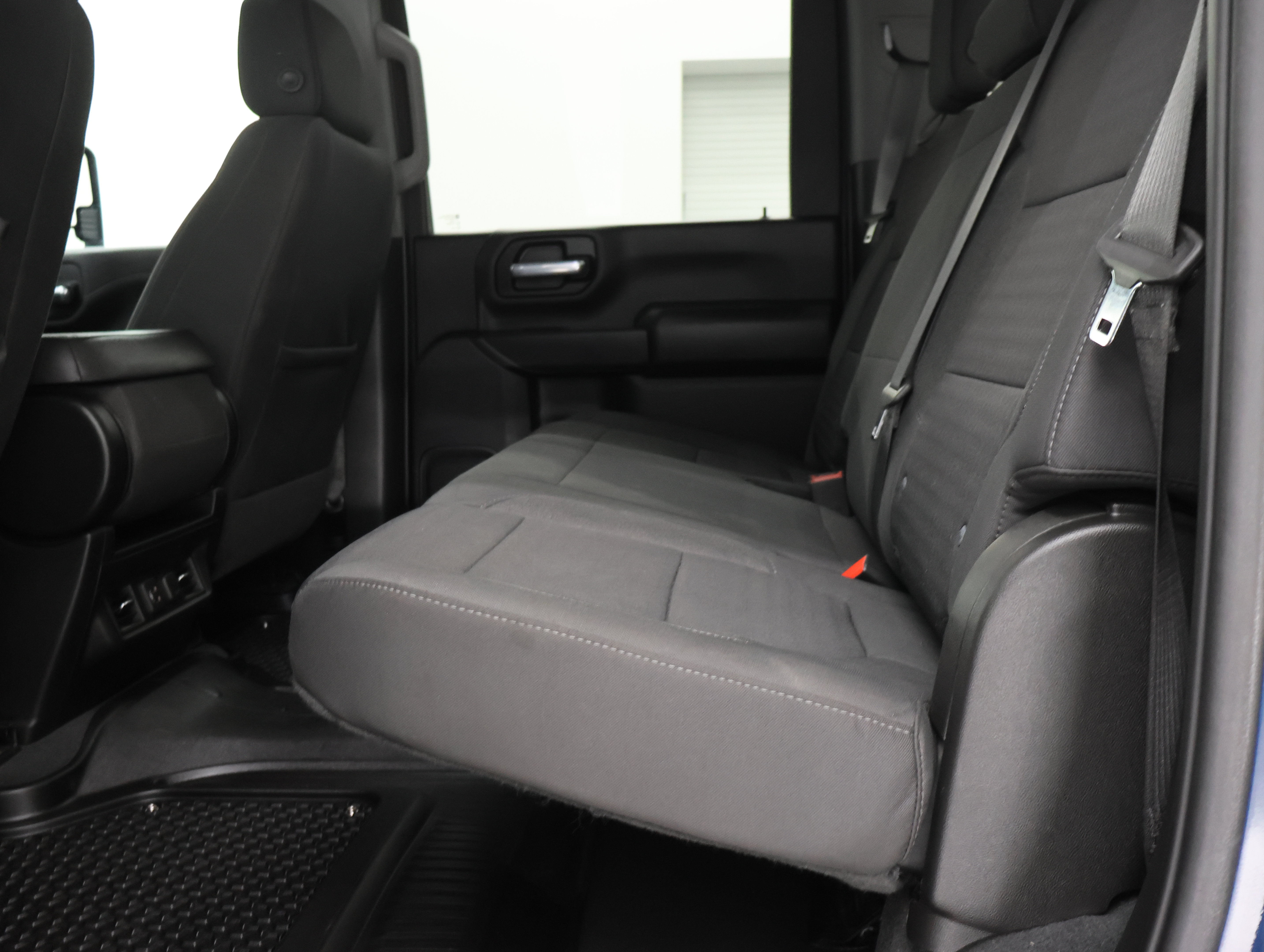 Used 2023 Chevrolet Silverado 2500 LT AWD/4WD image 35