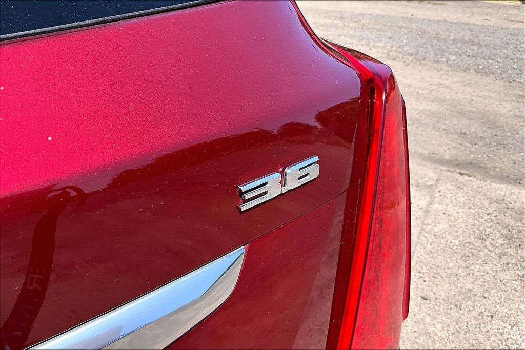 Used 2017 Cadillac XT5 Premium Luxury w/ Driver Assist Package AWD/4WD image 11
