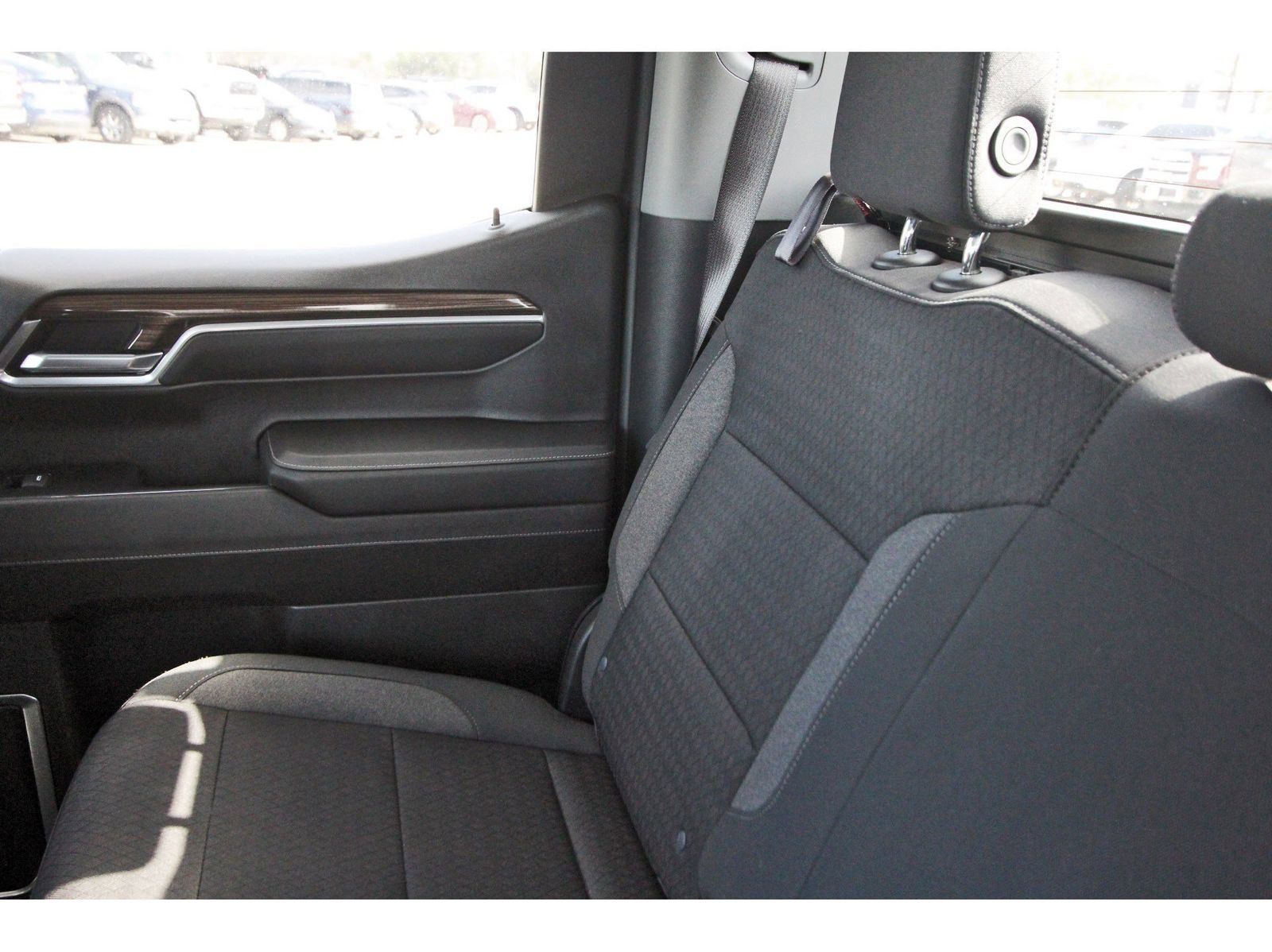 Used 2024 Chevrolet Silverado 1500 LT w/ Z71 Off-Road Package image 14