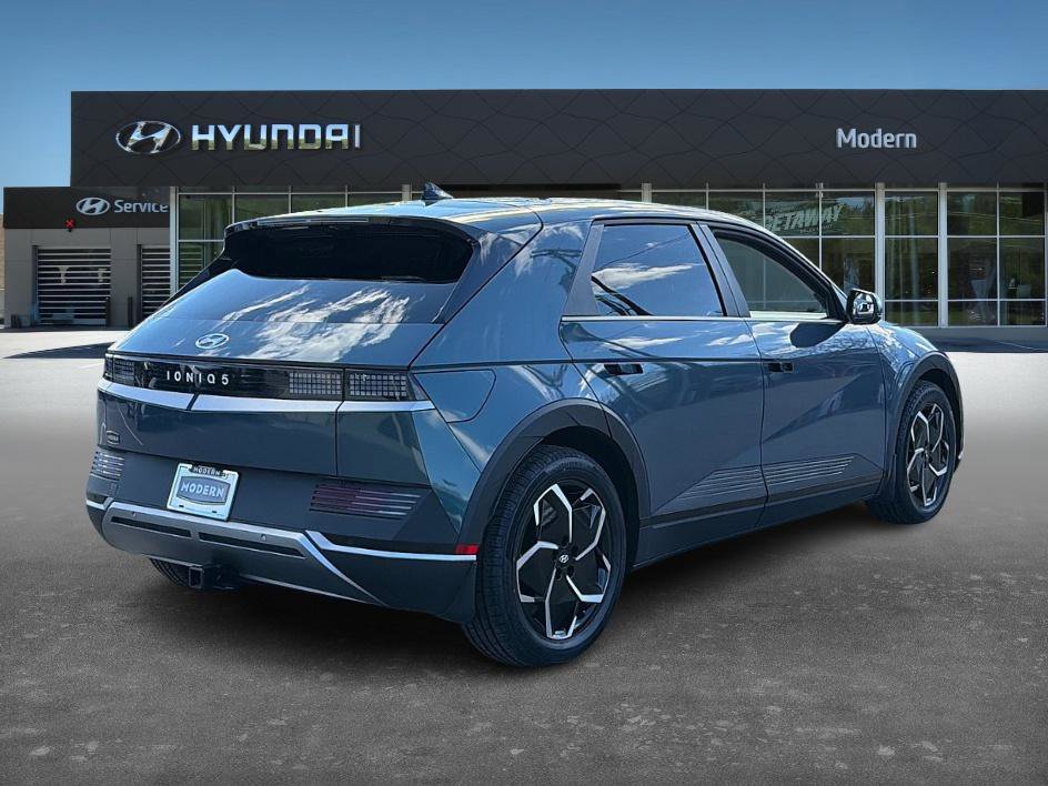 Used 2023 Hyundai Ioniq 5 SE image 3