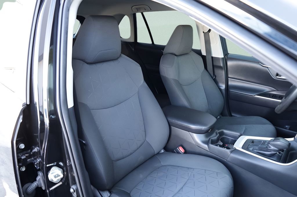 Certified 2020 Toyota RAV4 XLE w/ All Weather Liner Package image 21