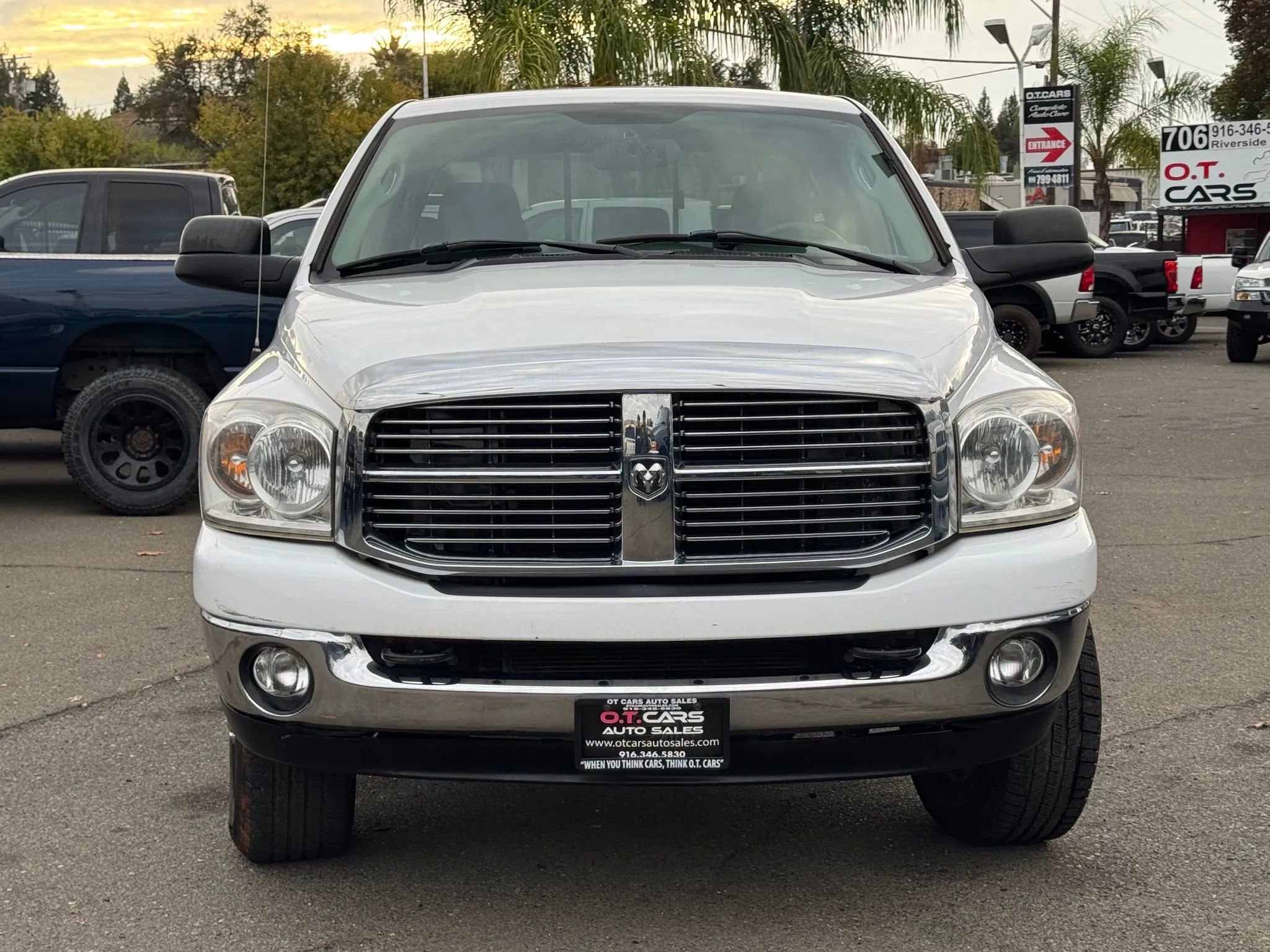 Used 2009 Dodge Ram 2500 Truck SLT w/ Popular Equipment Group image 2