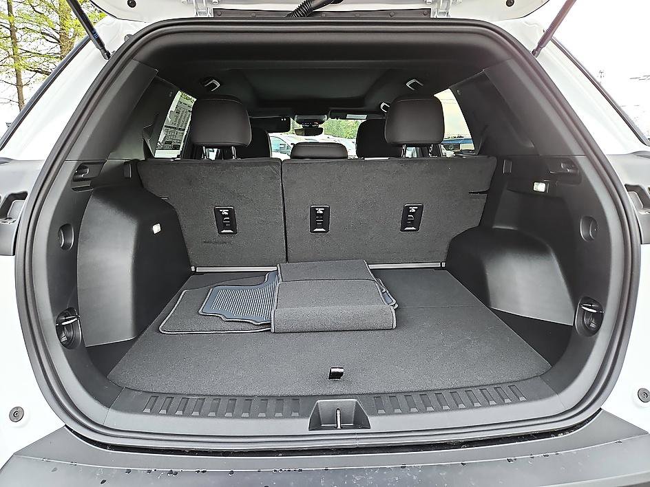 New 2026 Chevrolet Equinox LT image 11