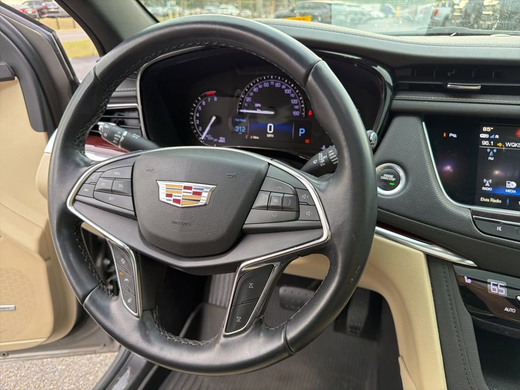 Used 2019 Cadillac XT5 Luxury image 24