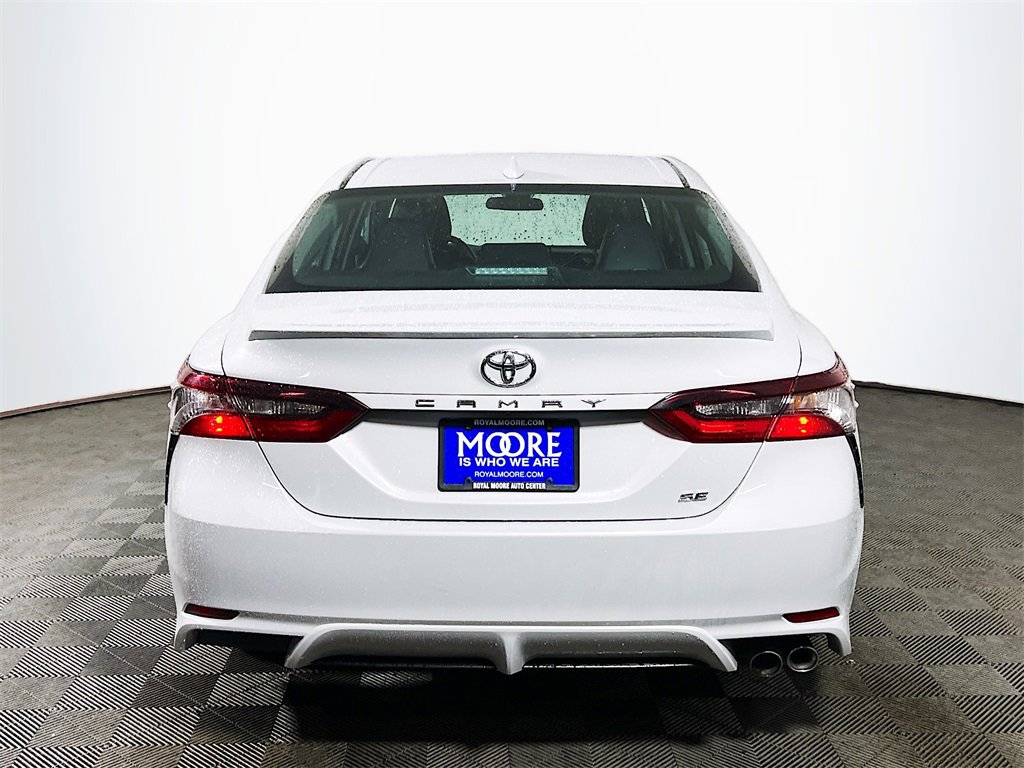 Certified 2022 Toyota Camry SE image 7