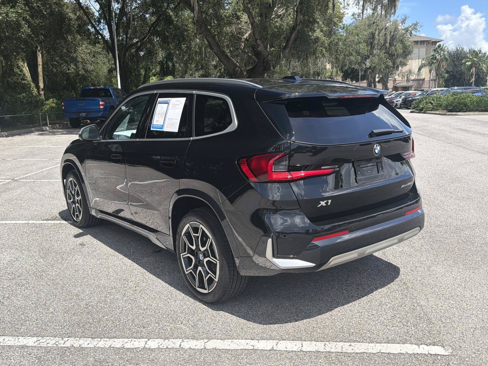 Certified 2024 BMW X1 xDrive28i w/ Technology Package AWD/4WD image 6