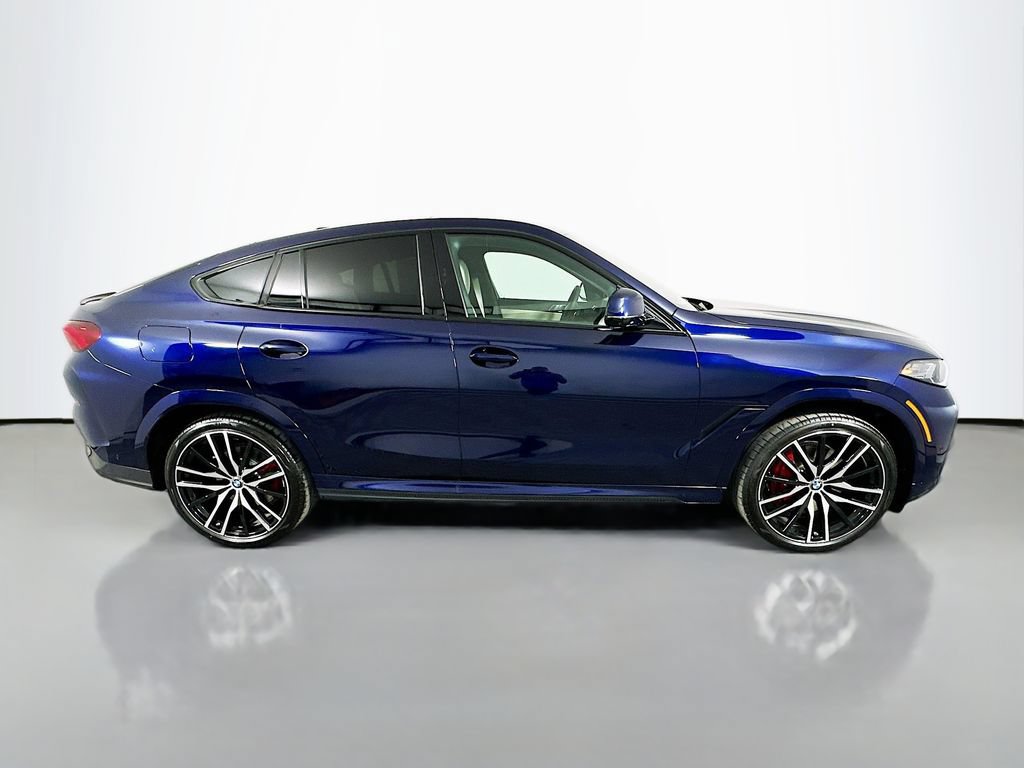 Used 2026 BMW X6 xDrive40i w/ Executive Package AWD/4WD image 4