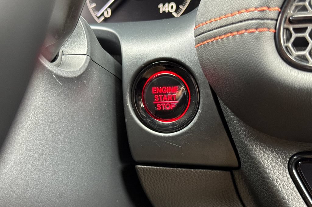 Certified 2025 Honda HR-V Sport image 27