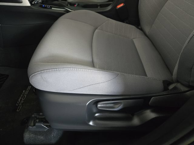 Used 2025 Toyota Corolla Cross AWD Hybrid image 25