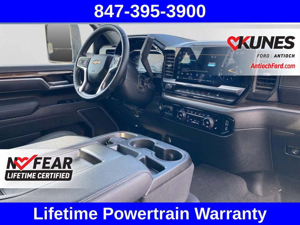 Used 2025 Chevrolet Silverado 2500 LT w/ Convenience Package AWD/4WD image 8