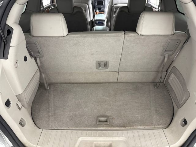 Used 2010 Buick Enclave CXL image 27