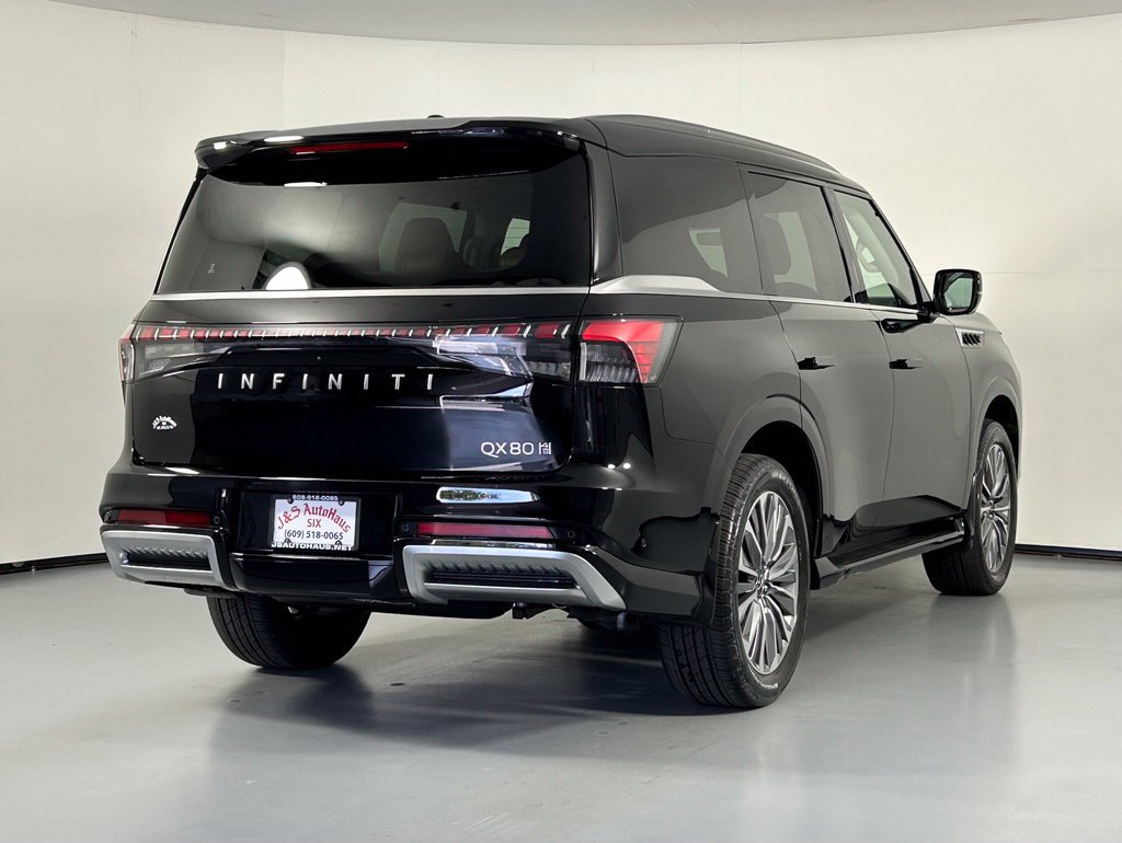 Used 2026 INFINITI QX80 Luxe w/ Cargo Package AWD/4WD image 7