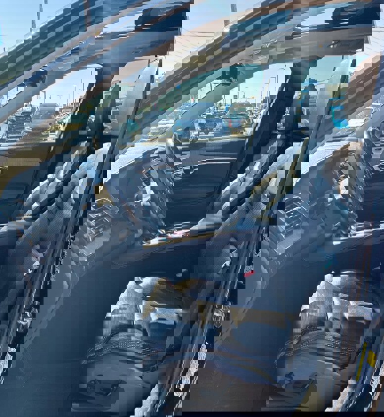 Used 2021 Volvo XC90 T8 Inscription image 8