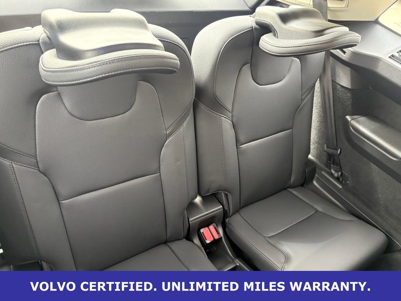 Certified 2024 Volvo XC90 B6 Plus w/ Protection Package Premier image 35