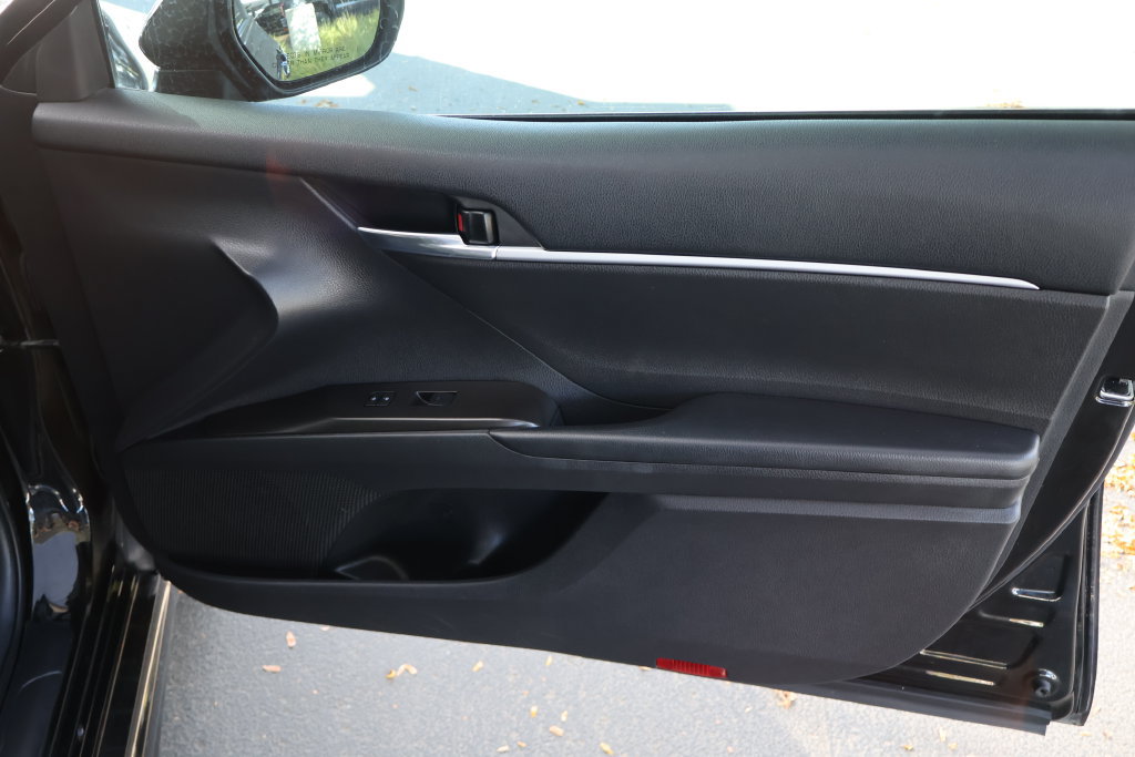 Used 2022 Toyota Camry SE FWD image 46