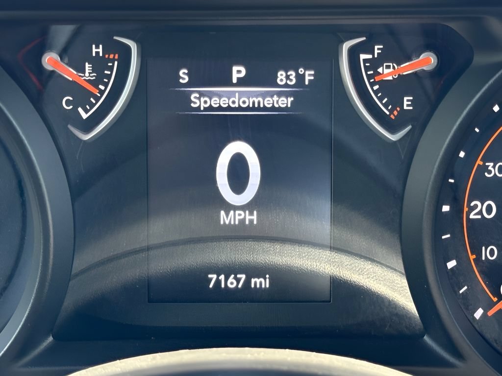 Used 2025 Jeep Wrangler Sport AWD/4WD image 14