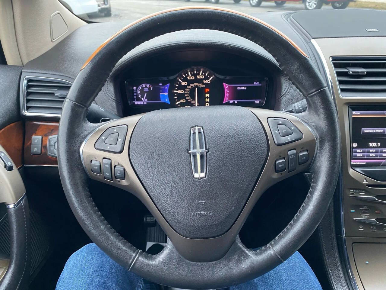 Used 2013 Lincoln MKX FWD image 14