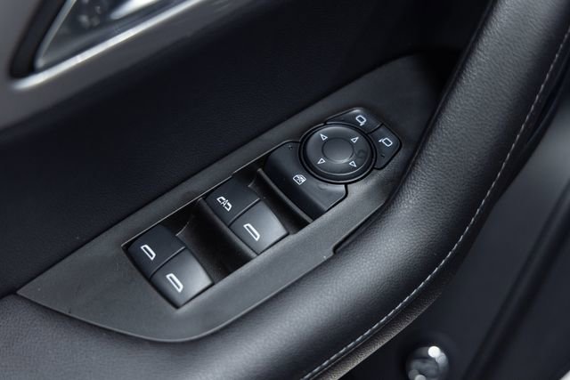 Used 2022 Chevrolet Blazer LT image 12