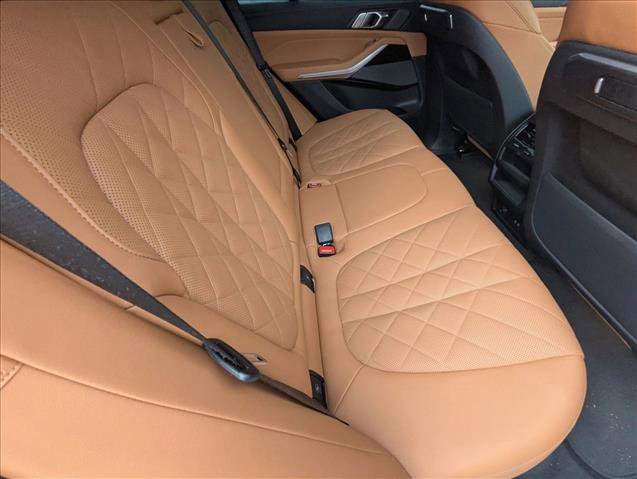 Certified 2024 BMW X5 xDrive40i w/ Premium Package AWD/4WD image 18
