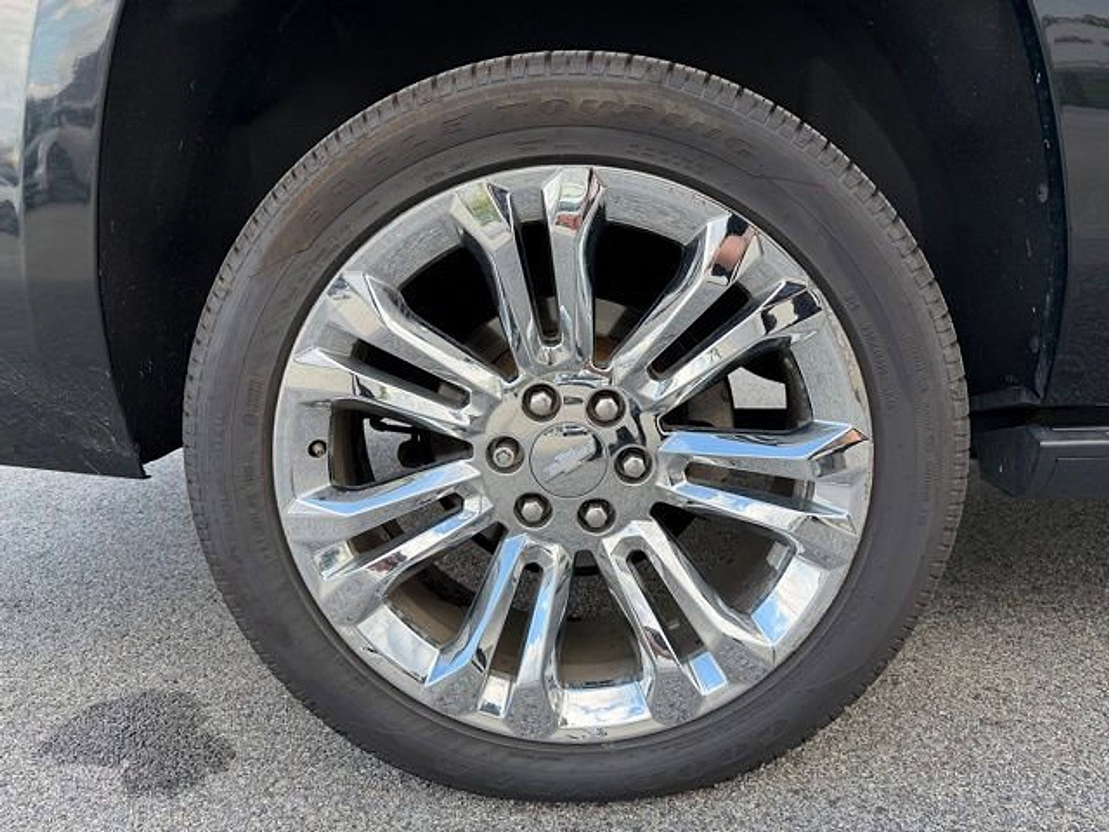 Used 2016 Chevrolet Suburban LTZ AWD/4WD image 29