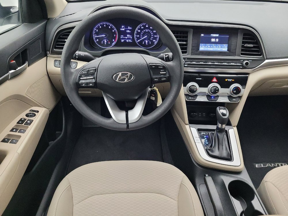 Used 2019 Hyundai Elantra SE image 22