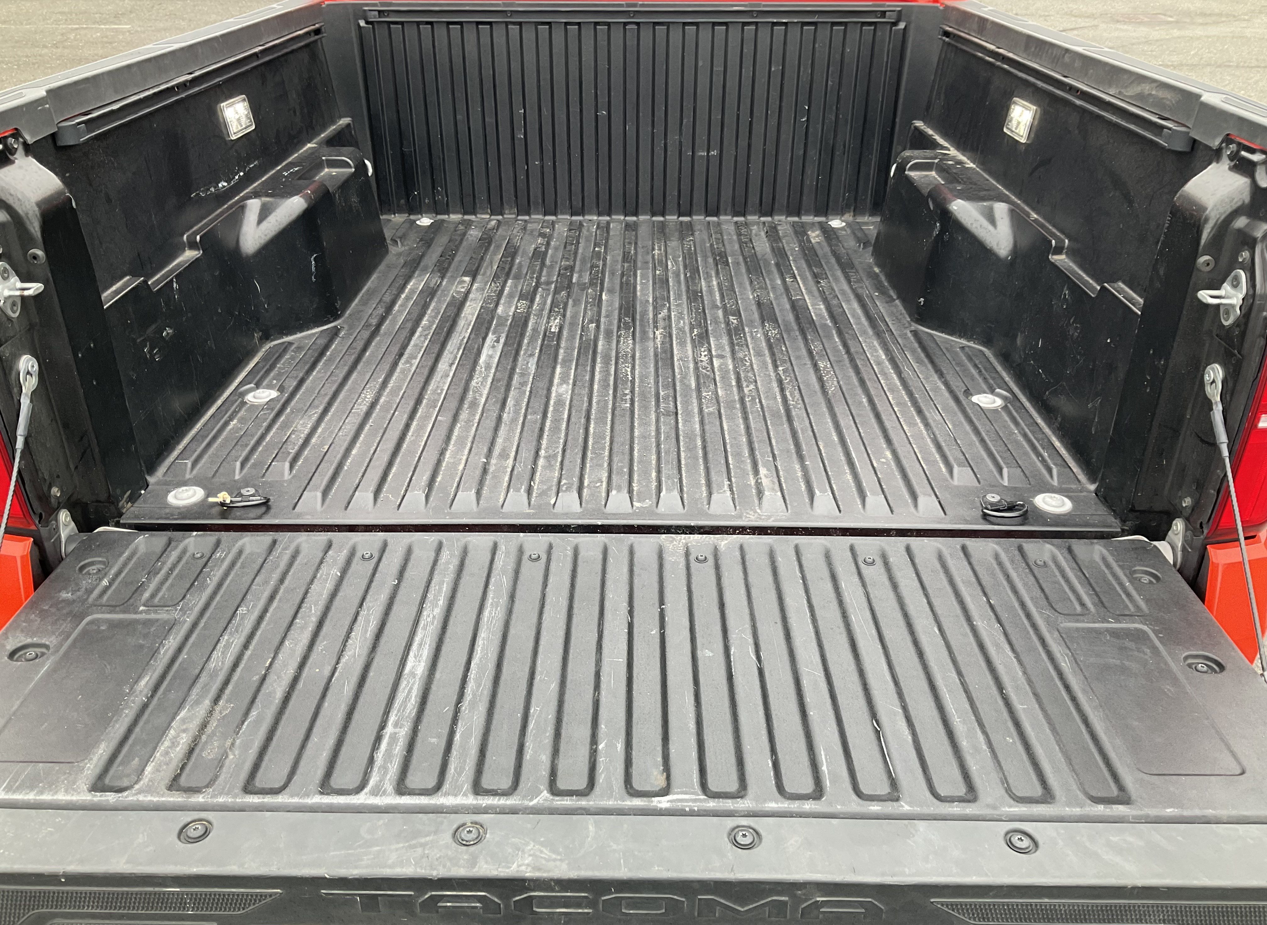 Used 2024 Toyota Tacoma TRD Off-Road AWD/4WD image 45