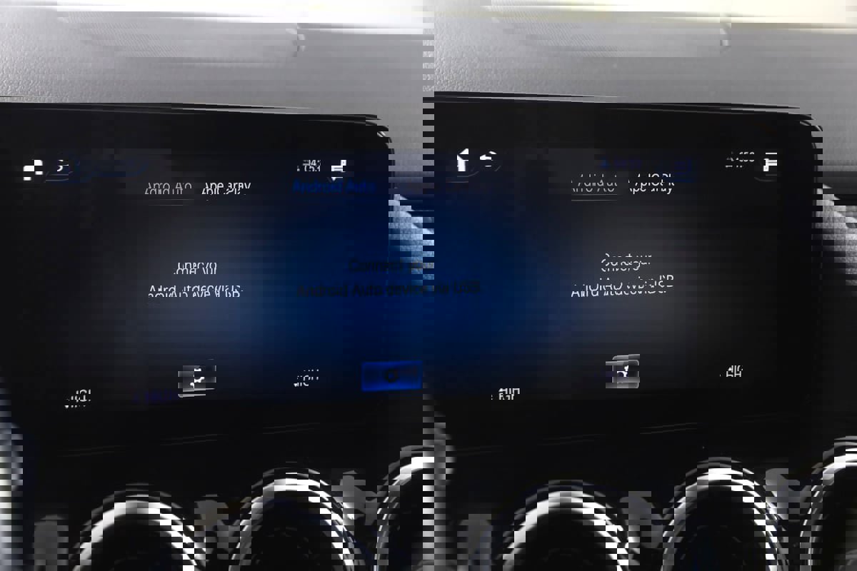 Used 2022 Mercedes-Benz GLA 250 4MATIC image 37