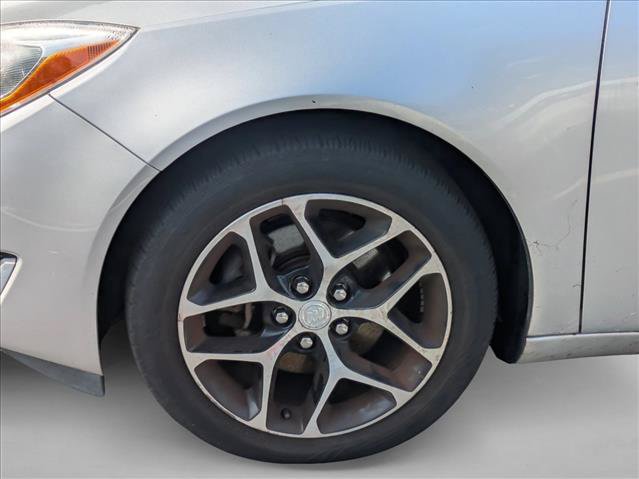 Used 2017 Buick Regal Sport Touring FWD image 9